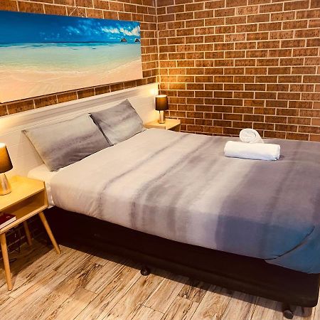 Buccaneer Motel Зе-Энтранс Экстерьер фото